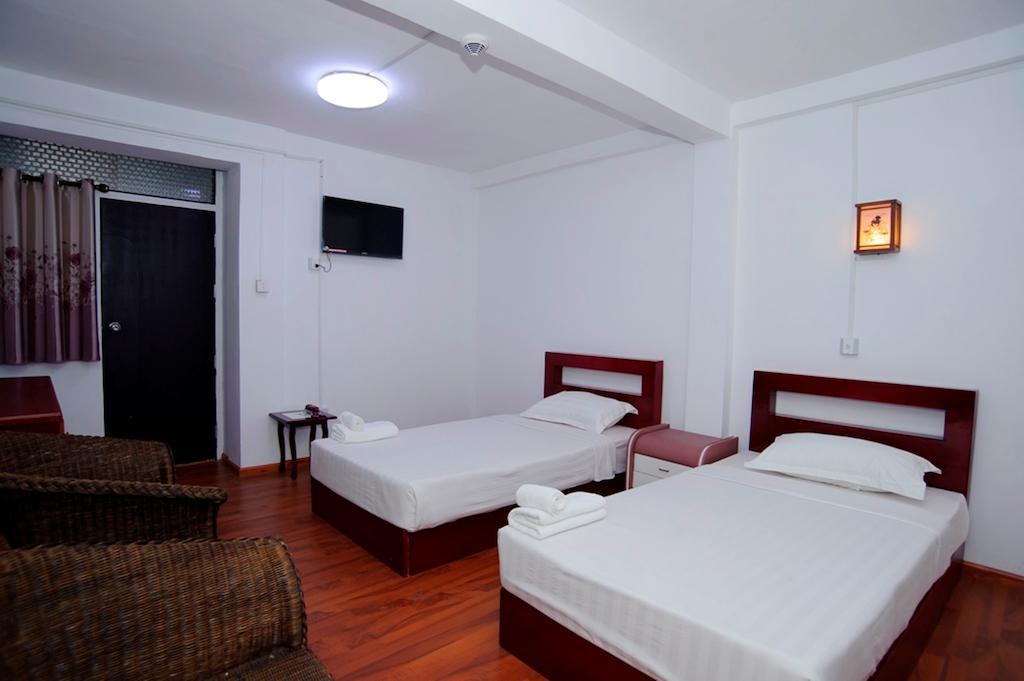 Agga Youth Hotel 仰光 客房 照片