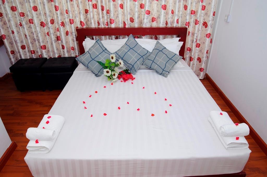 Agga Youth Hotel 仰光 客房 照片