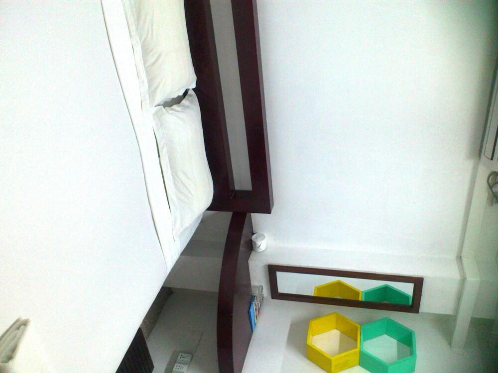 Agga Youth Hotel 仰光 外观 照片