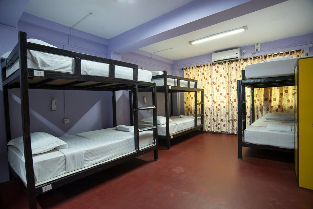 Agga Youth Hotel 仰光 外观 照片