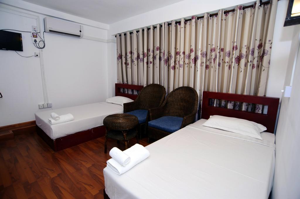 Agga Youth Hotel 仰光 外观 照片