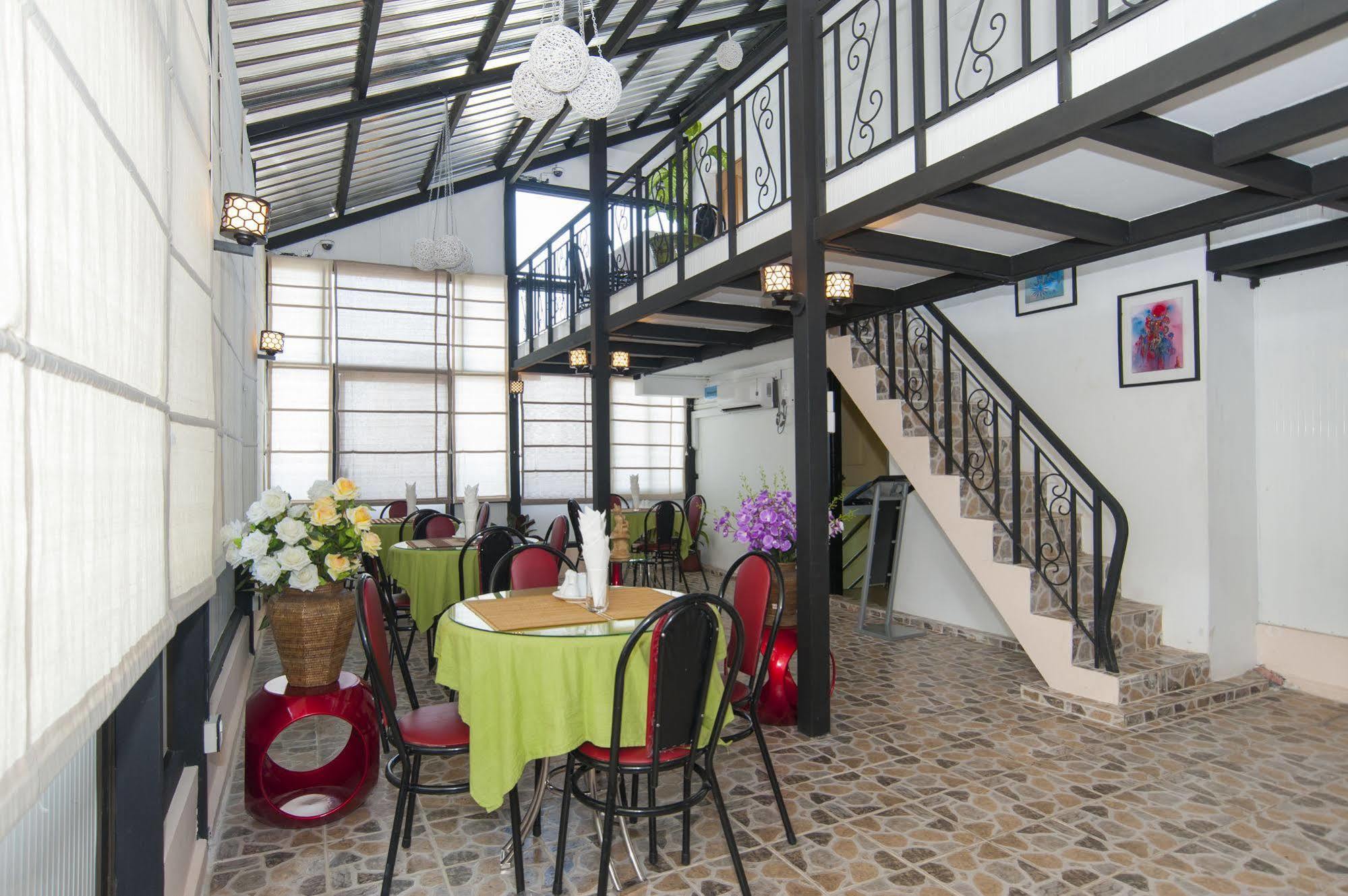 Agga Youth Hotel 仰光 外观 照片